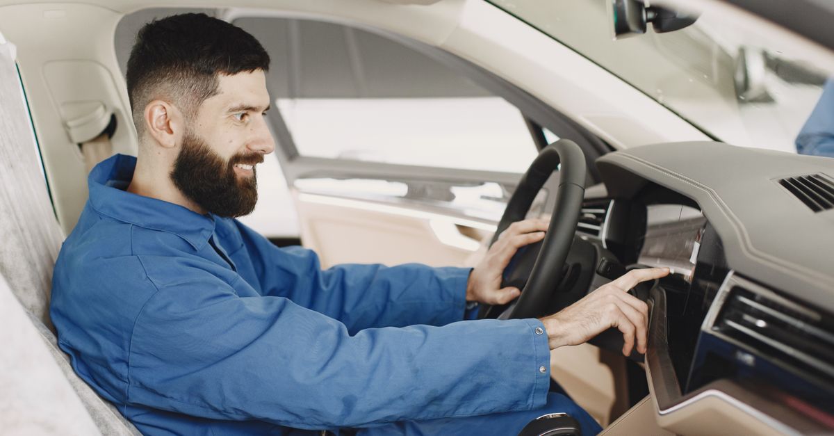 Common Themes in Customer Testimonials for Mobile Auto Electricians