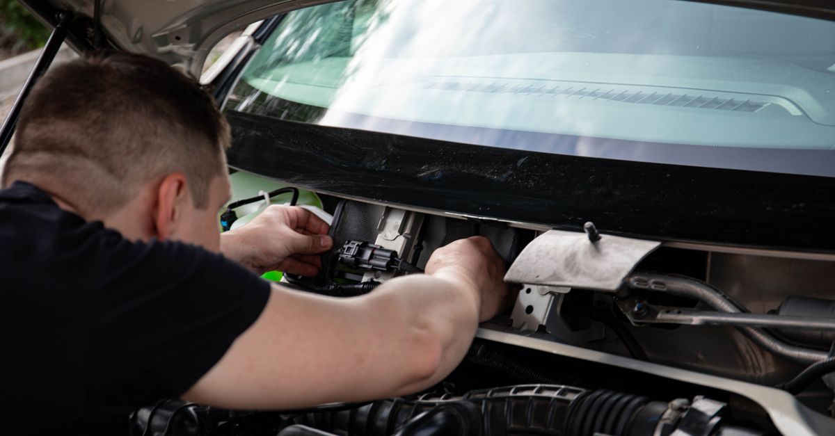 How to Evaluate an Auto Electrician's Expertise