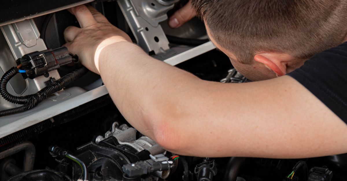 Signs That Your Car Battery Needs Replacement